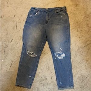 American Eagle Mom Jeans